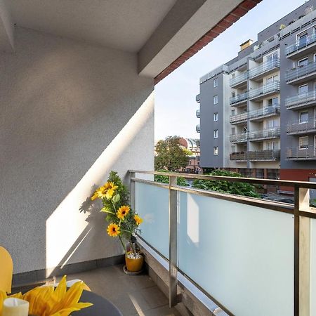 Comfortable Wojskowa Apartment By Noclegi Renters พอซนาน ภายนอก รูปภาพ