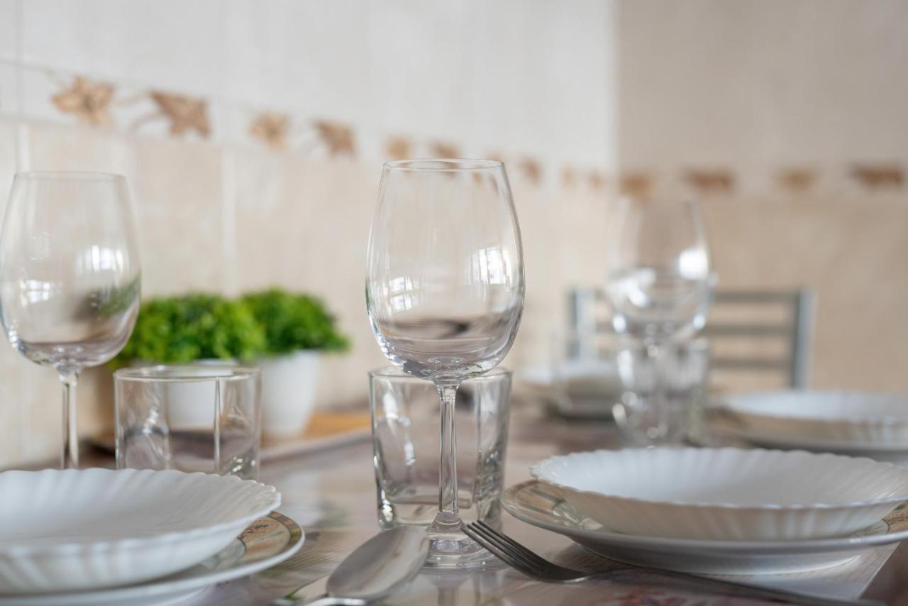 Comfortable Wojskowa Apartment By Noclegi Renters พอซนาน ภายนอก รูปภาพ
